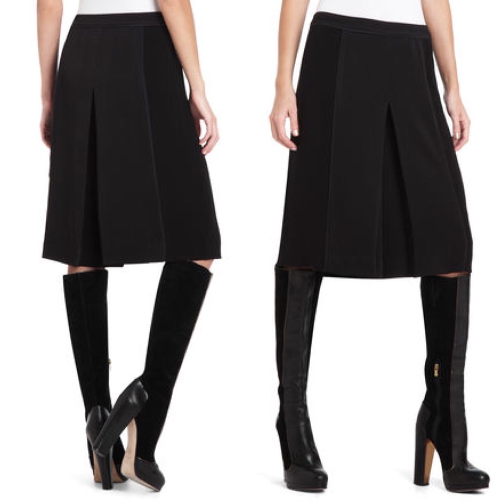 New BCBGMaxazaria Runway Hanne Short SZ 6 Black D - Picture 2 of 8